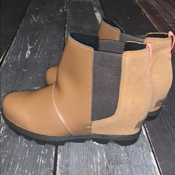sorel youth joan of arctic wedge